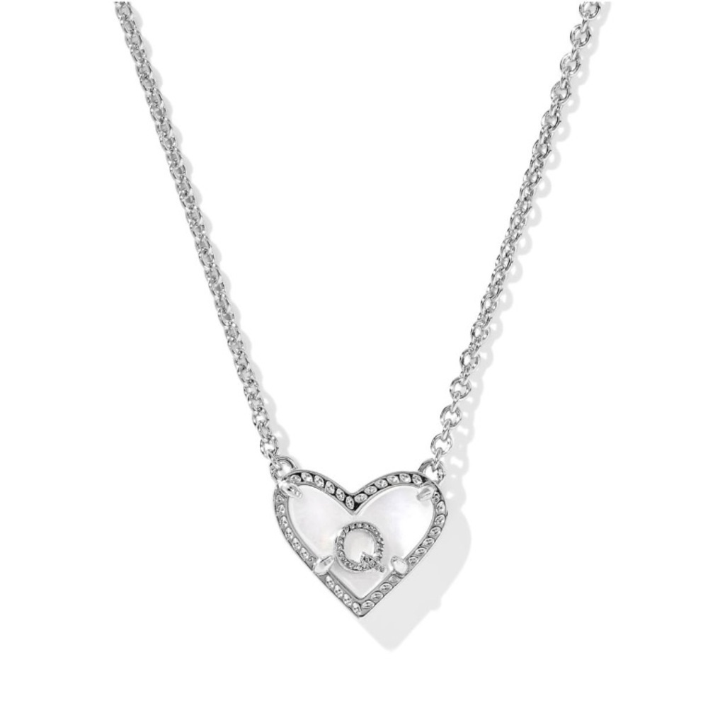 NWT Kendra Scott Q Necklace